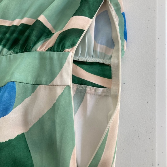 Zara satin effect box pleat midi dress - size XS - Picture 5 of 6